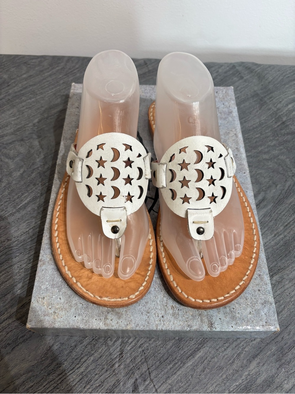 Freebird by Steven Vallarta Celestial Leather Sandals White Size 9 GUC